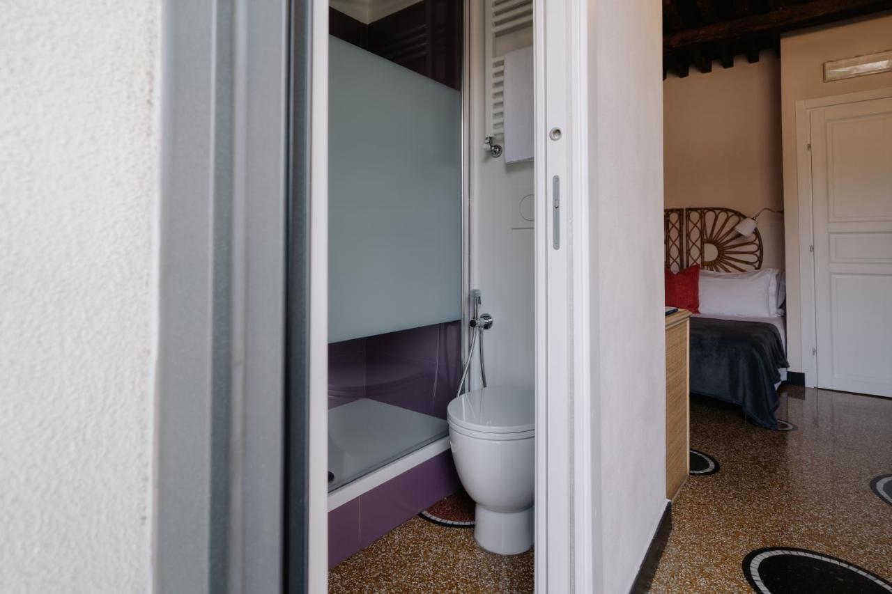 Le Stanze Del Piccadilly Hostel Генуа Екстериор снимка
