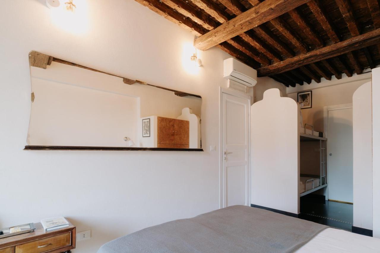 Le Stanze Del Piccadilly Hostel Генуа Екстериор снимка