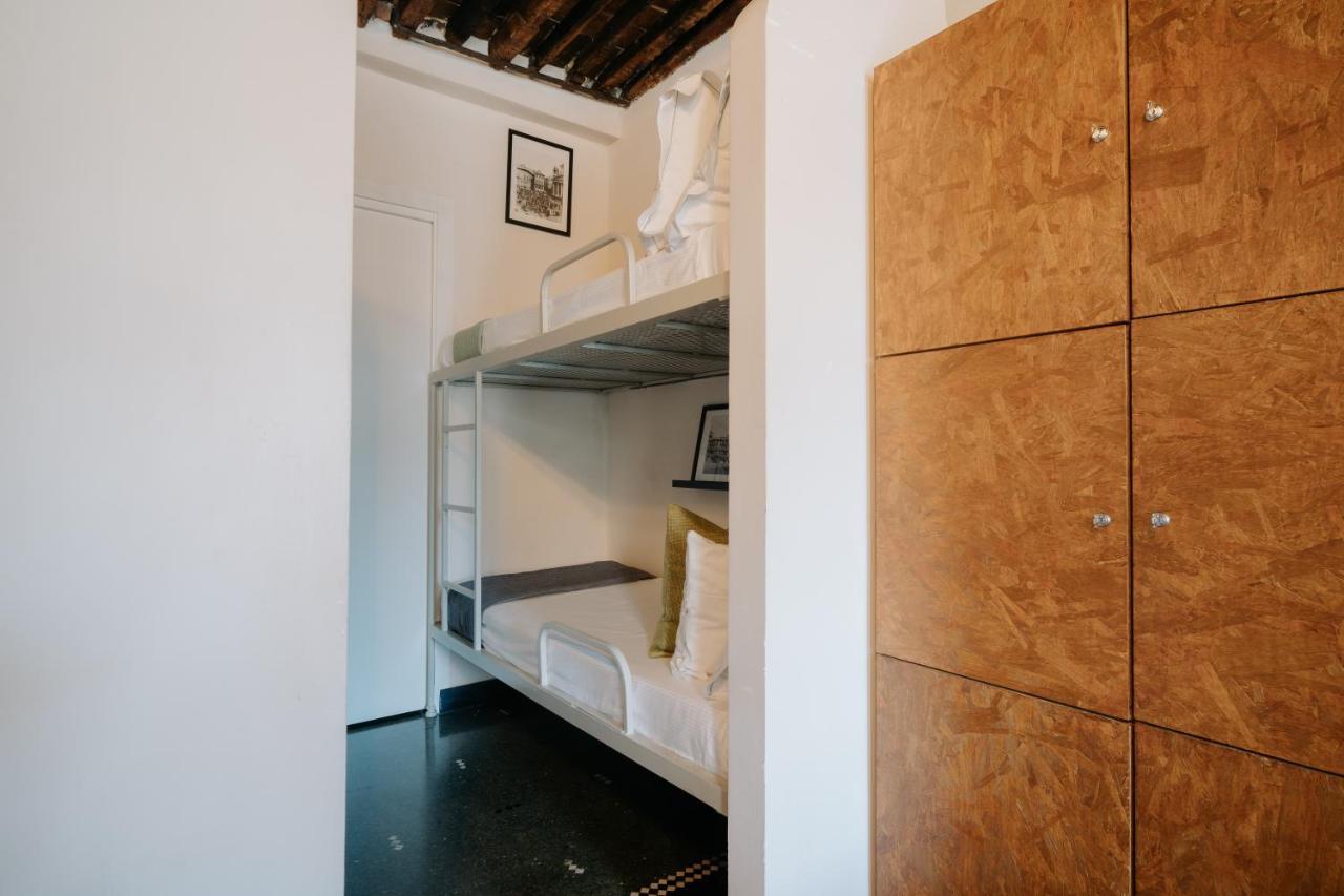 Le Stanze Del Piccadilly Hostel Генуа Екстериор снимка