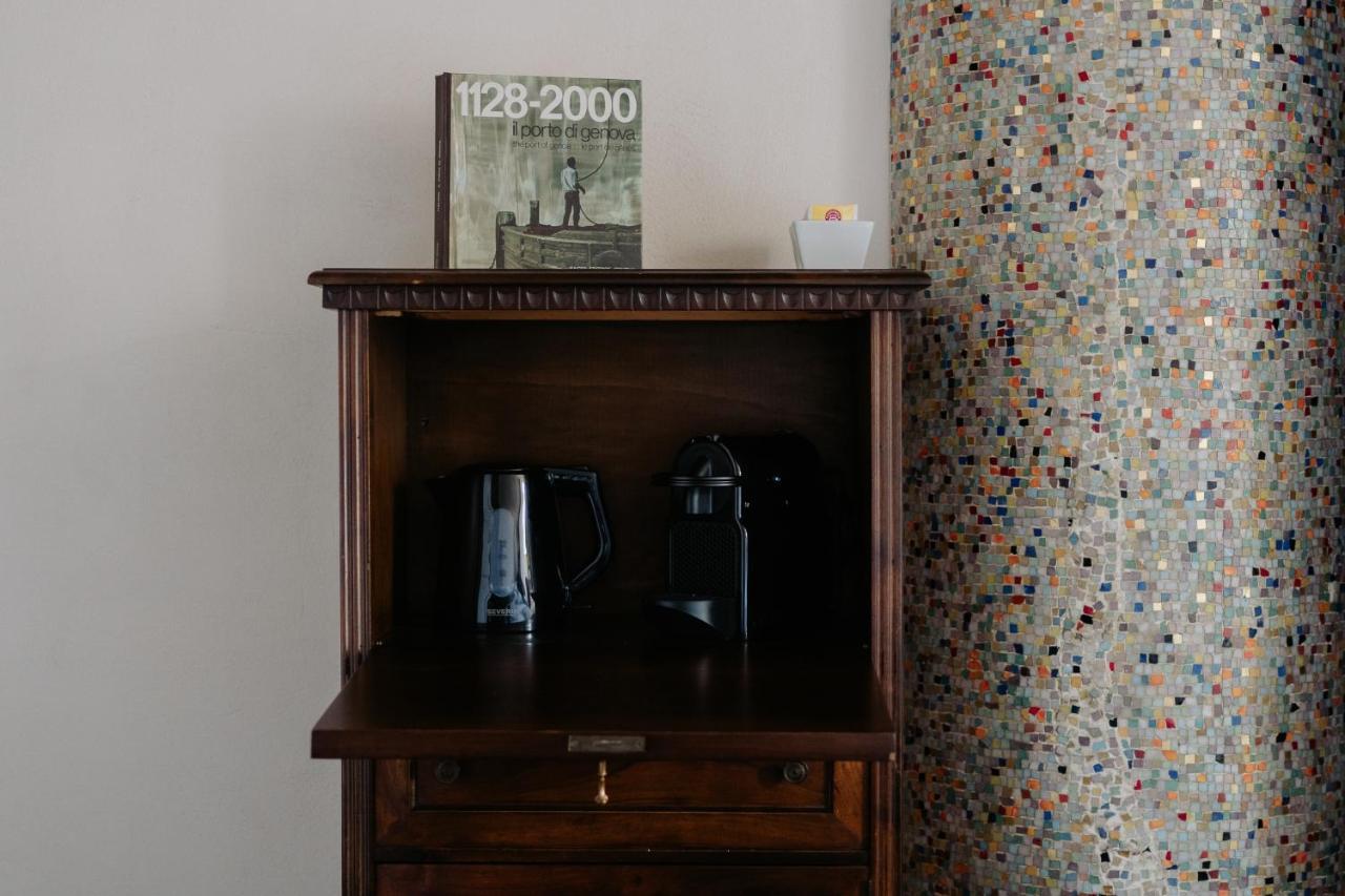Le Stanze Del Piccadilly Hostel Генуа Екстериор снимка