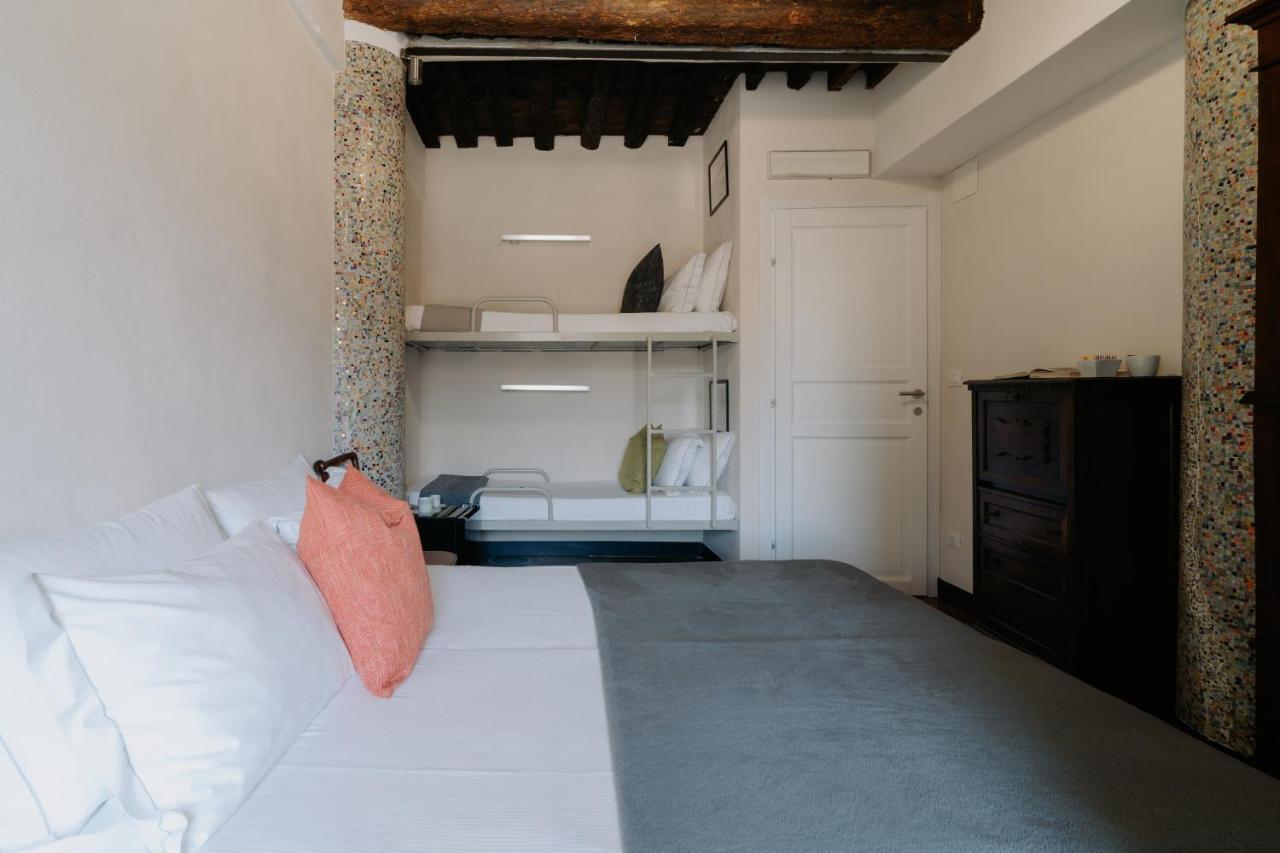 Le Stanze Del Piccadilly Hostel Генуа Екстериор снимка