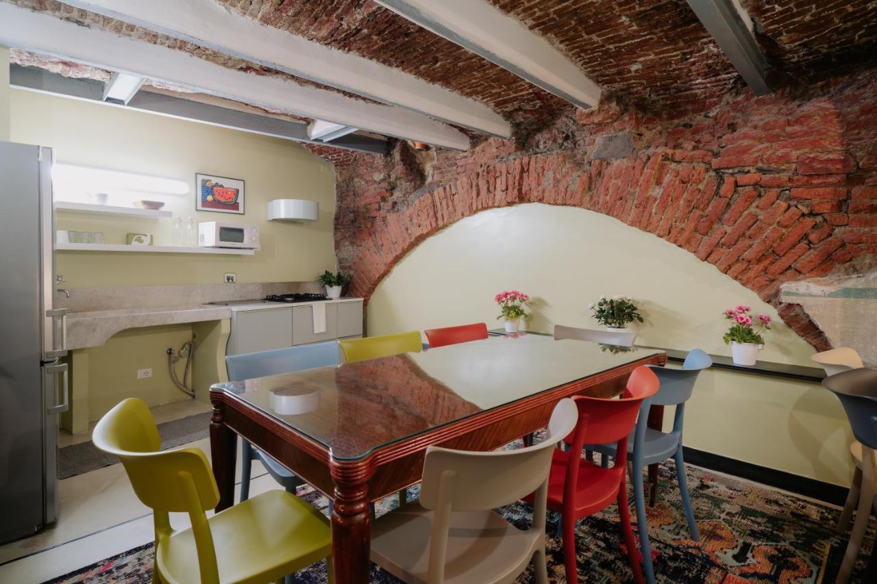 Le Stanze Del Piccadilly Hostel Генуа Екстериор снимка