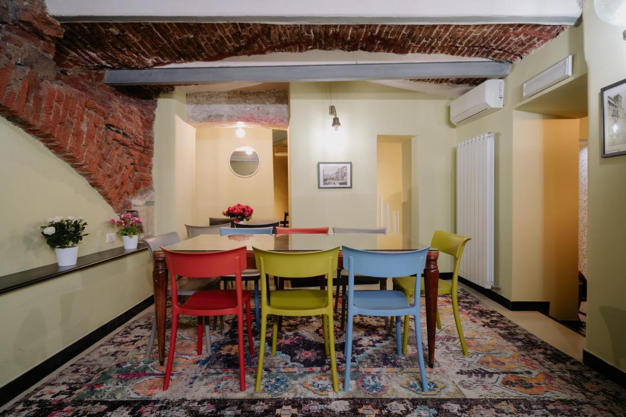 Le Stanze Del Piccadilly Hostel Генуа Екстериор снимка