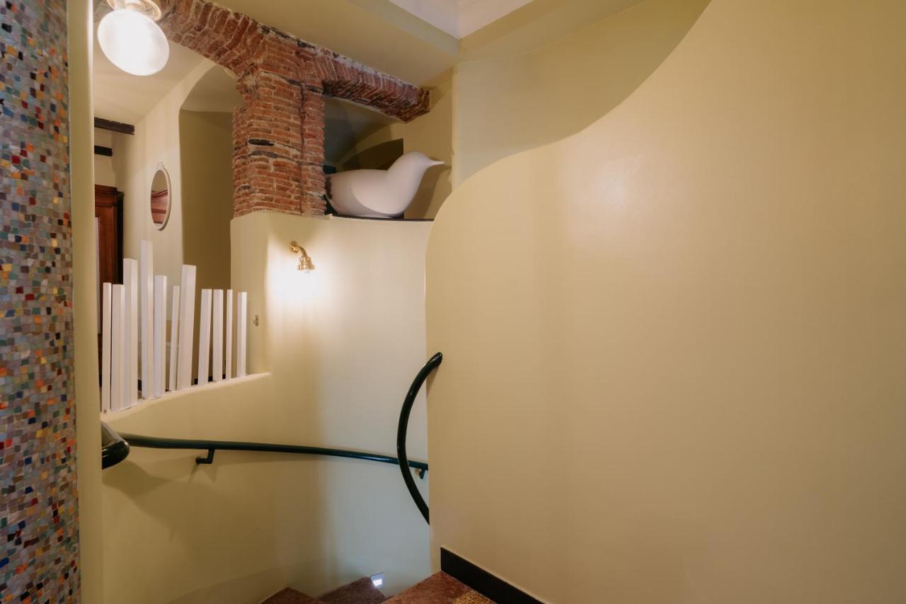 Le Stanze Del Piccadilly Hostel Генуа Екстериор снимка