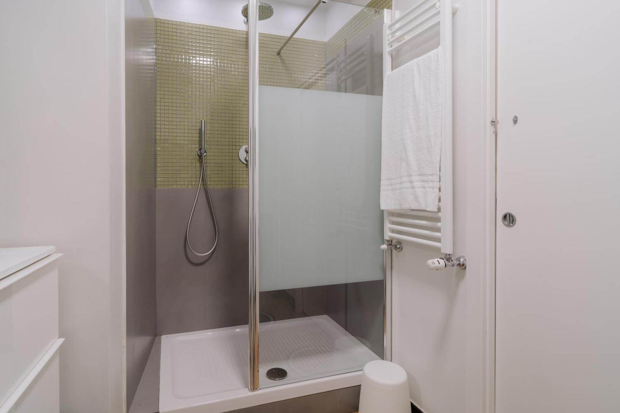 Le Stanze Del Piccadilly Hostel Генуа Екстериор снимка