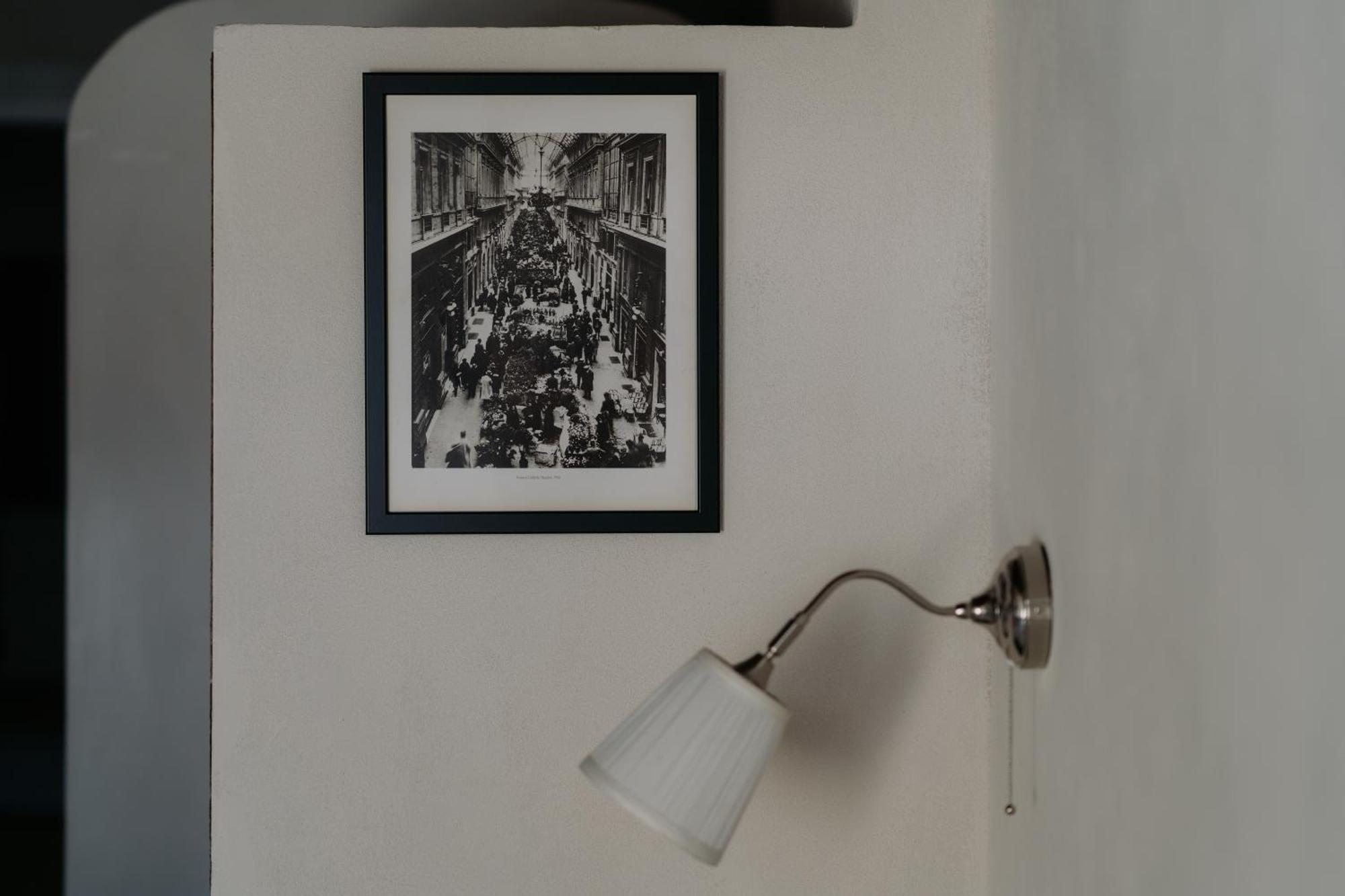 Le Stanze Del Piccadilly Hostel Генуа Екстериор снимка